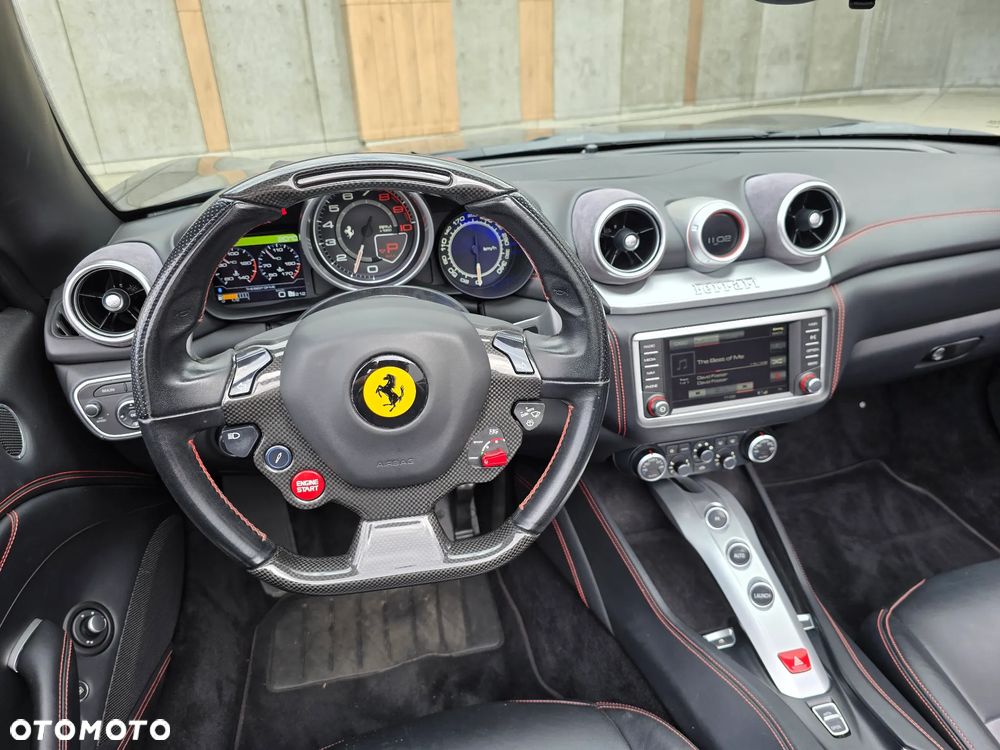 Ferrari California T - 20