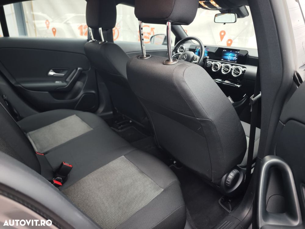 Mercedes-Benz CLA 200 7G-DCT - 14