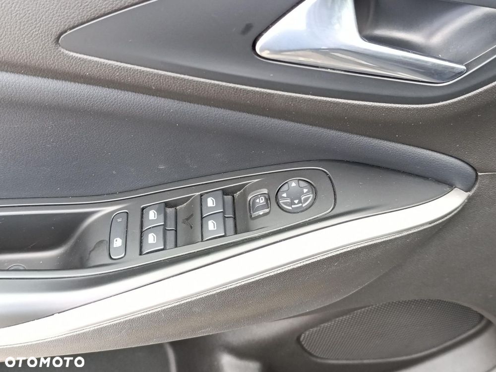 Opel Grandland - 26