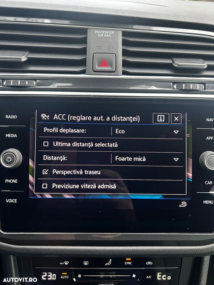 Volkswagen Tiguan - 16