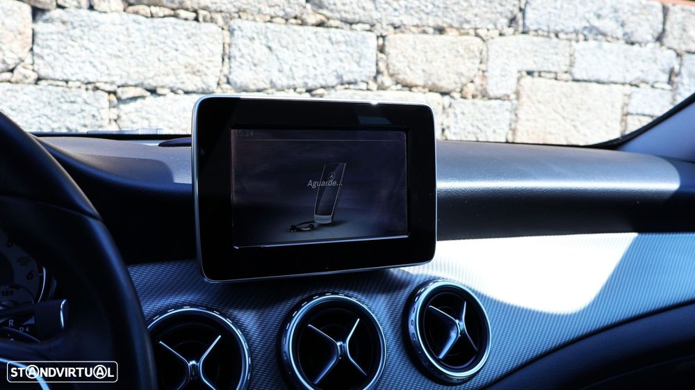 Mercedes-Benz GLA 220 d - 27