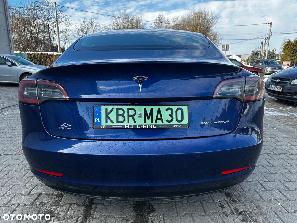 Tesla Model 3 - 5