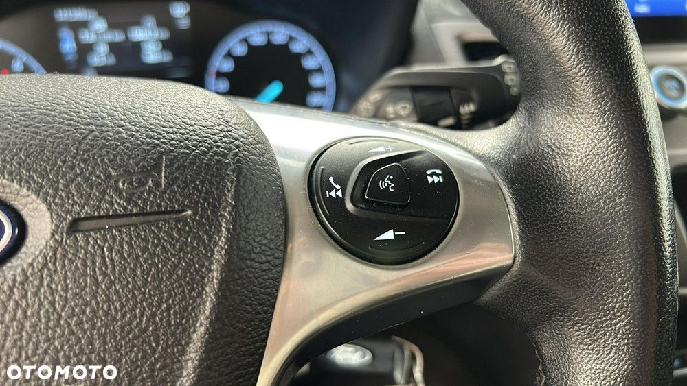 Ford Tourneo Connect Grand - 22
