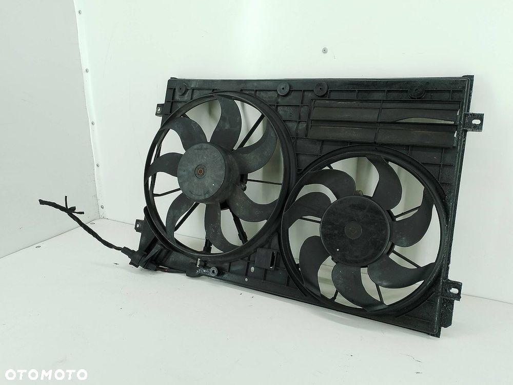 WENTYLATORY CHŁODNICY VW PASSAT B6 1.8 FSI KOMBI 1K0.121.207AT 1K0.121.205A - 2