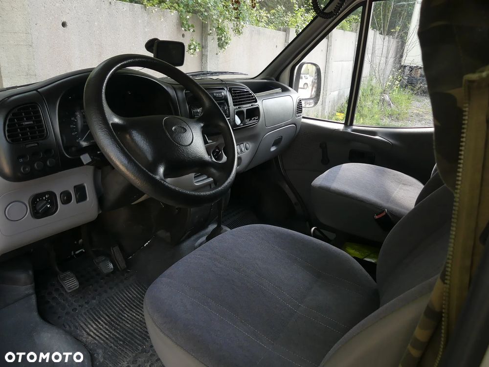 Ford Transit - 3
