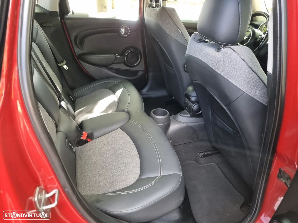 MINI 5 Portas Cooper D - 29