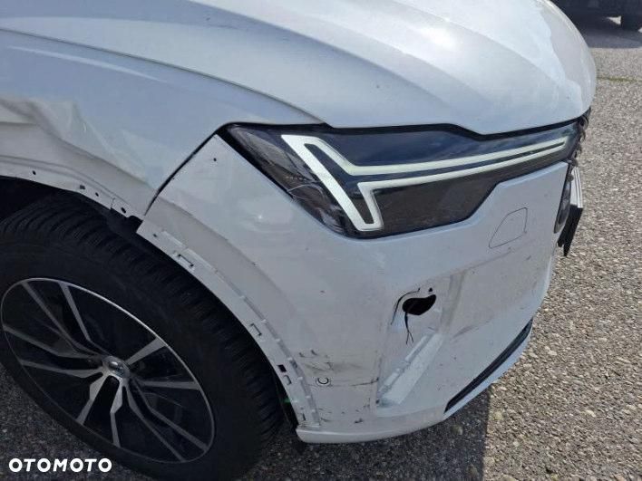 Volvo XC 90 - 8