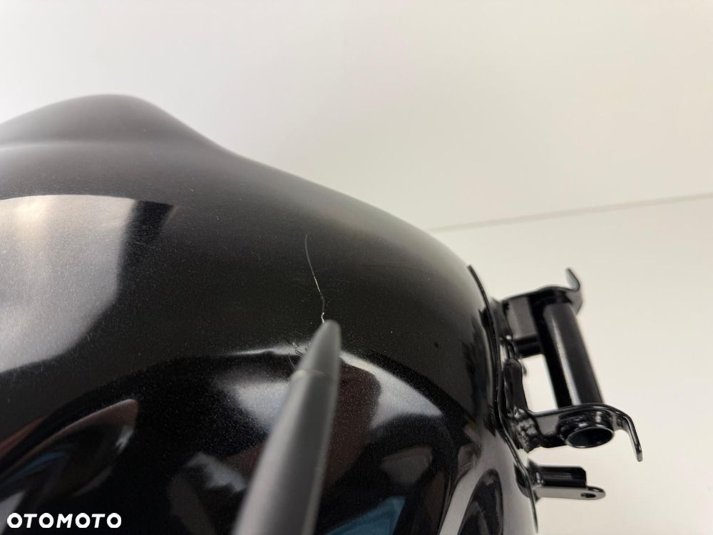 Zbiornik paliwa Triumph Street Triple 675 2013-17 - 9