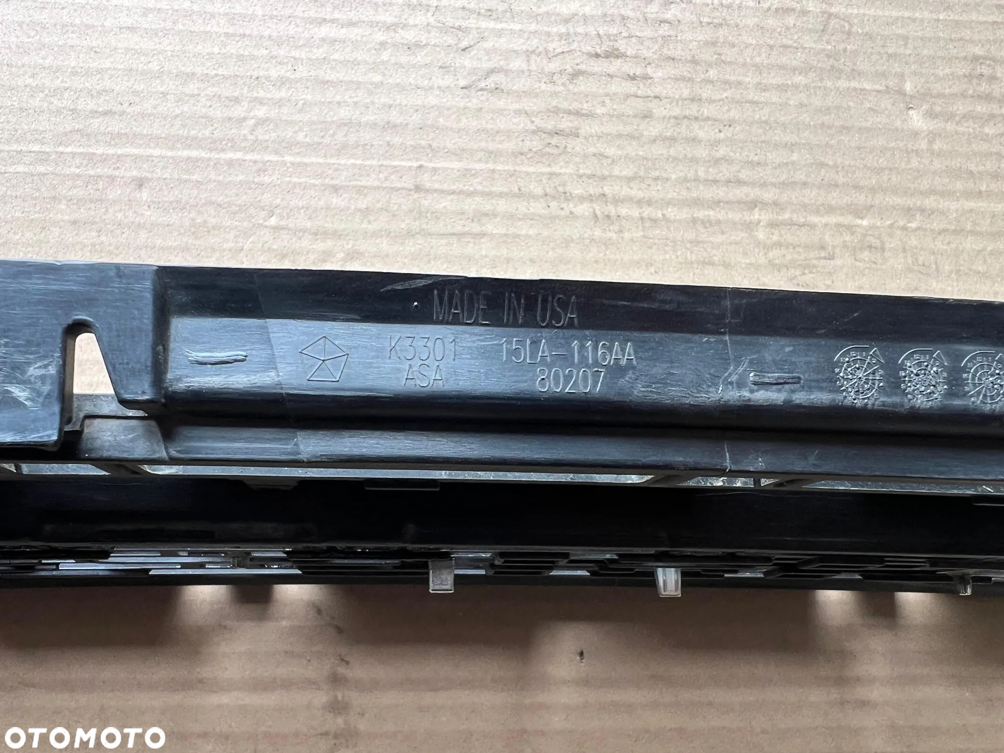 DODGE CHALLENGER 15 - grill atrapa zderzaka - 4