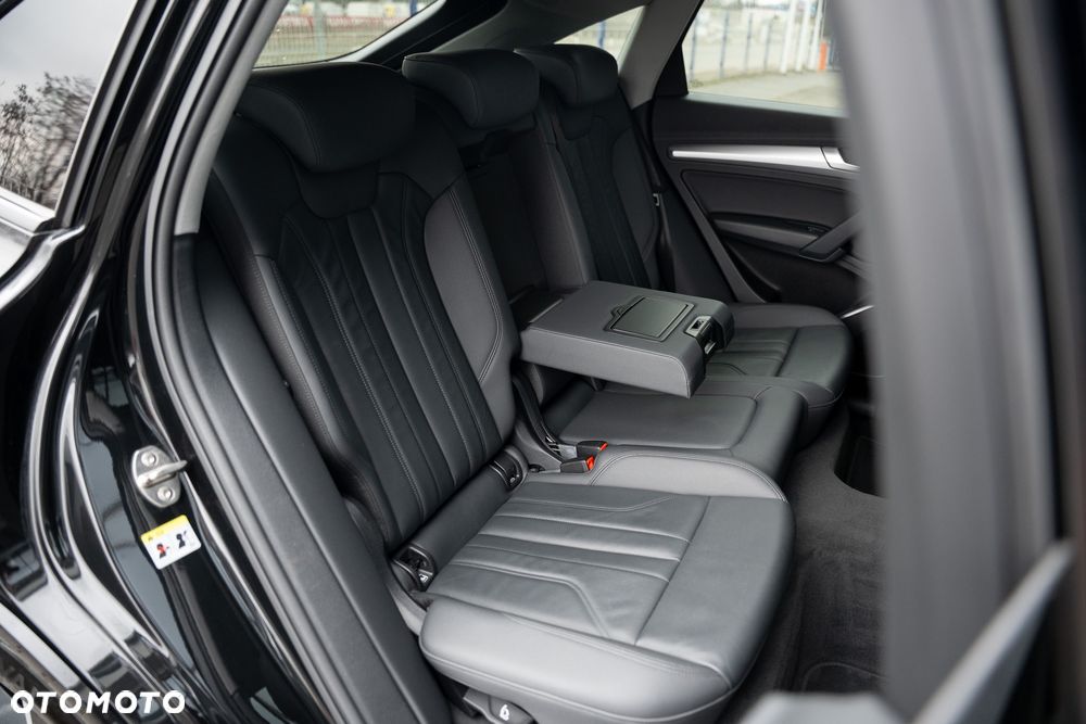 Audi Q5 50 TFSIe quattro S tronic S line - 36