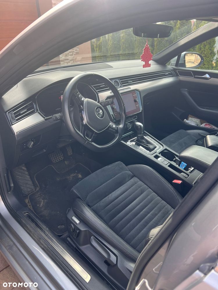 Volkswagen Passat - 10