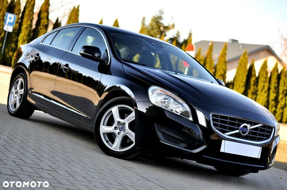 Volvo S60 D3 Geartronic Momentum - 4