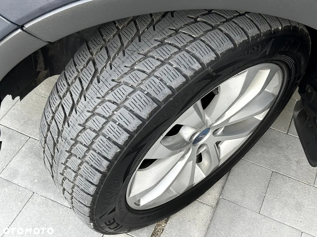 Ford Kuga 2.0 TDCi 4x4 Titanium - 26