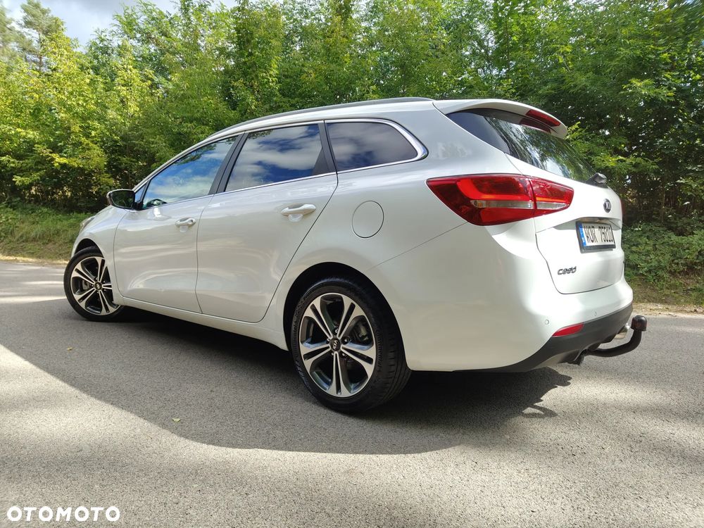 Kia Ceed - 35