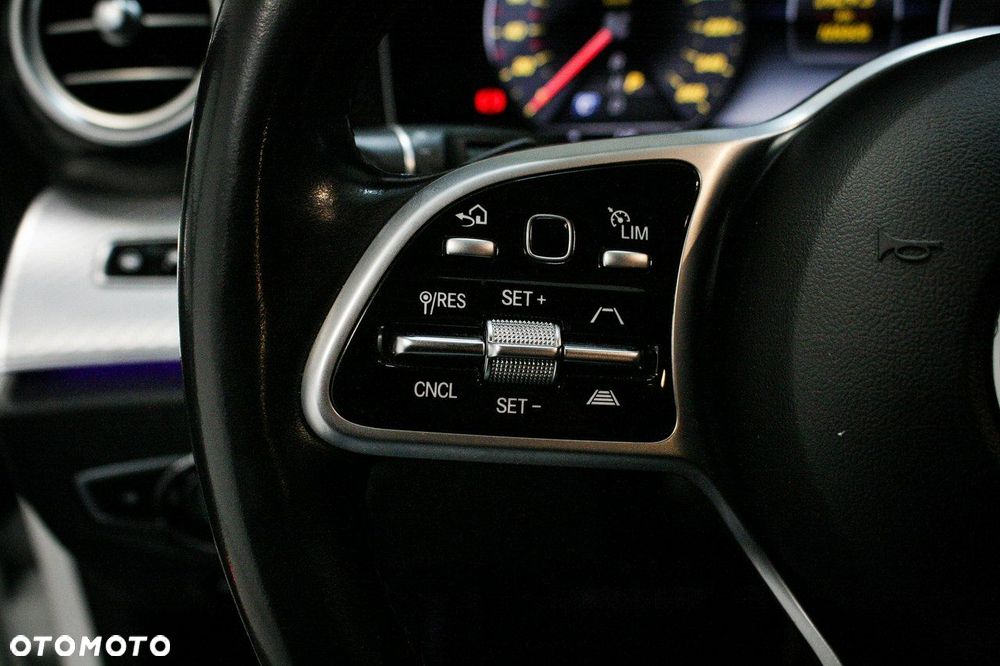 Mercedes-Benz Klasa E - 13