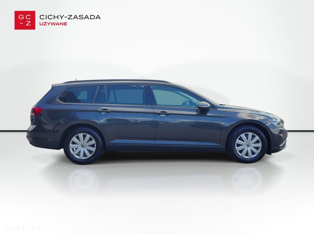 Volkswagen Passat Variant 2.0 TDI SCR Business DSG - 6