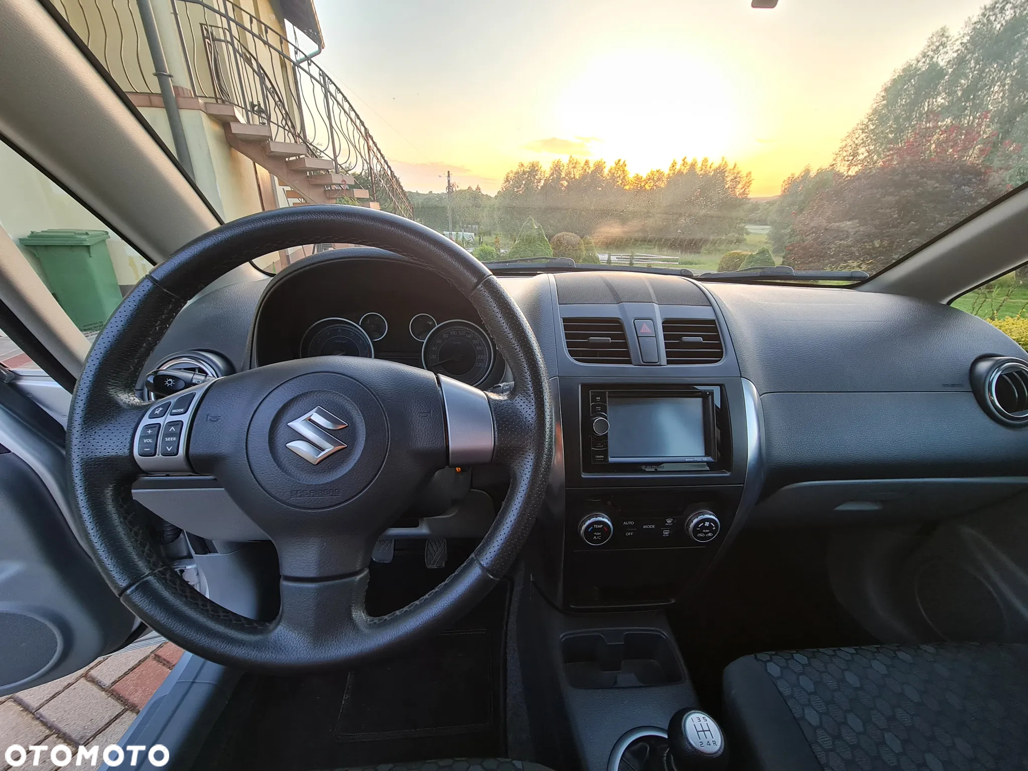 Suzuki SX4 - 10