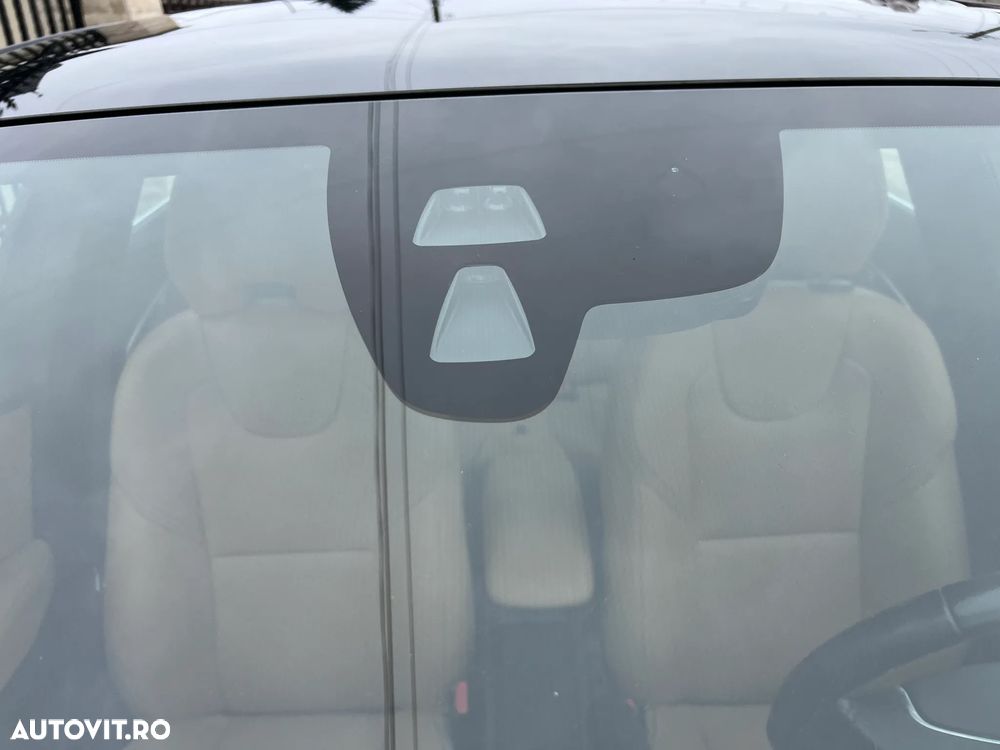 Volvo V40 D2 Inscription - 20