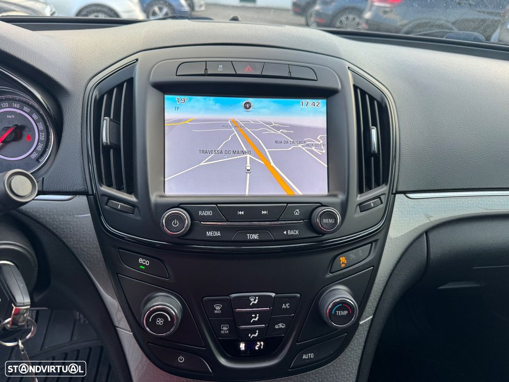 Opel Insignia 2.0 CDTI executive S/S - 20