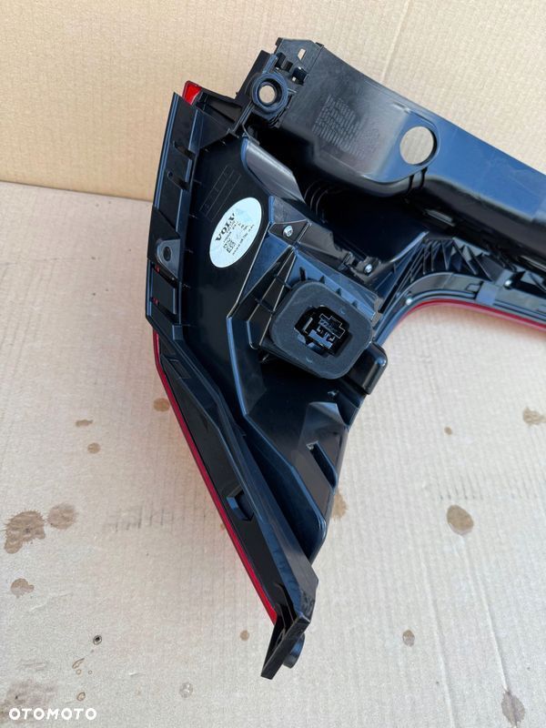 LAMPA LEWA TYŁ Volvo XC60 II 2017- ORYGINAŁ IDEALNA - 3