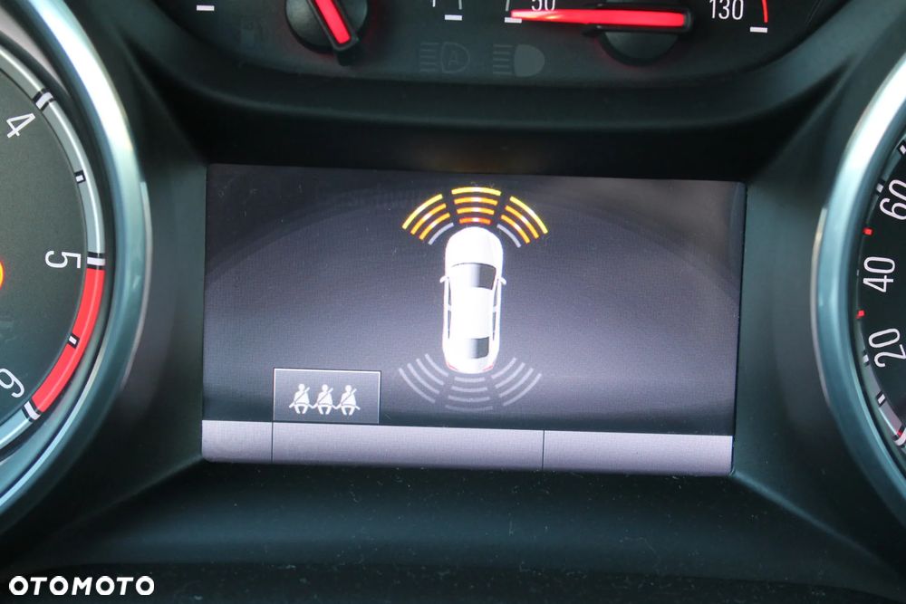 Opel Astra 1.6 BiTurbo D (CDTI) Start/Stop Business - 9