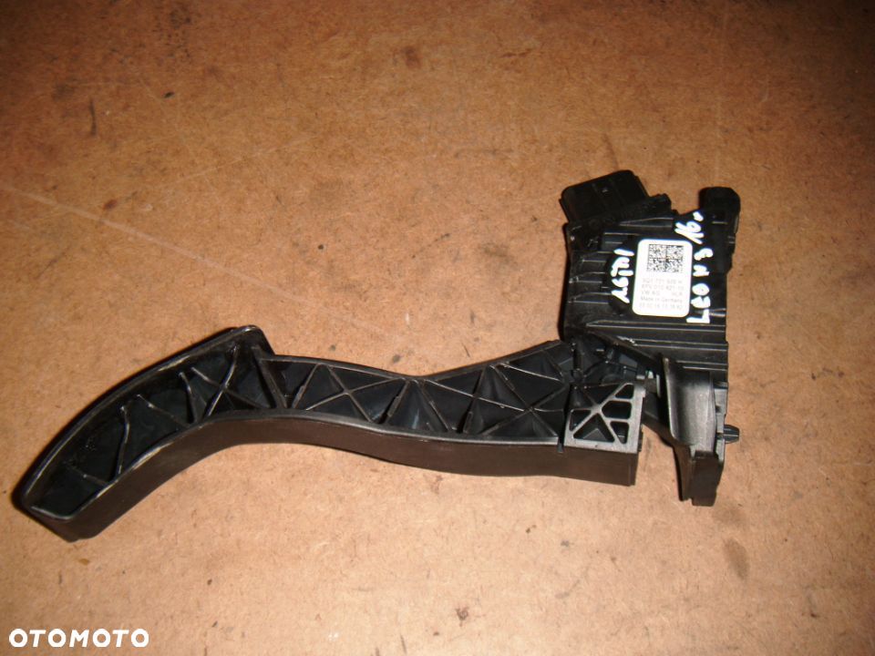 seat leon III 5F0 16r 1.6 tdi  potencjometr gazu 5q1721503h - 1