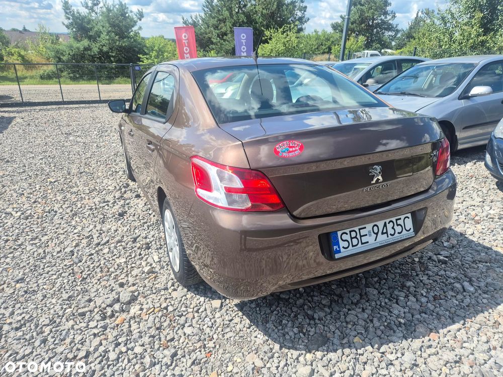 Peugeot 301 - 6