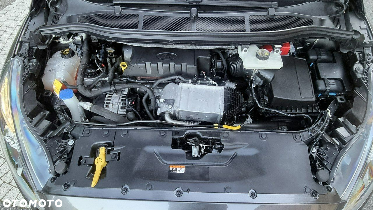 Ford S-Max - 11
