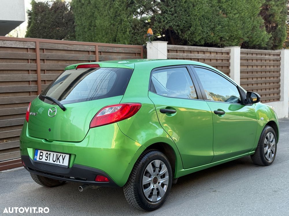 Mazda 2 - 3