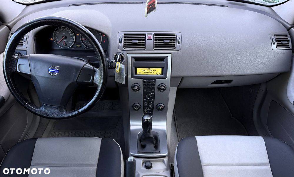 Volvo S40 - 11