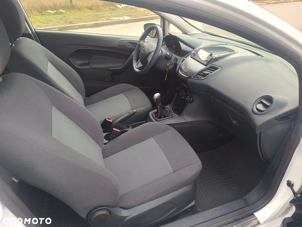 Ford Fiesta 1.25 Trend EU5 - 12