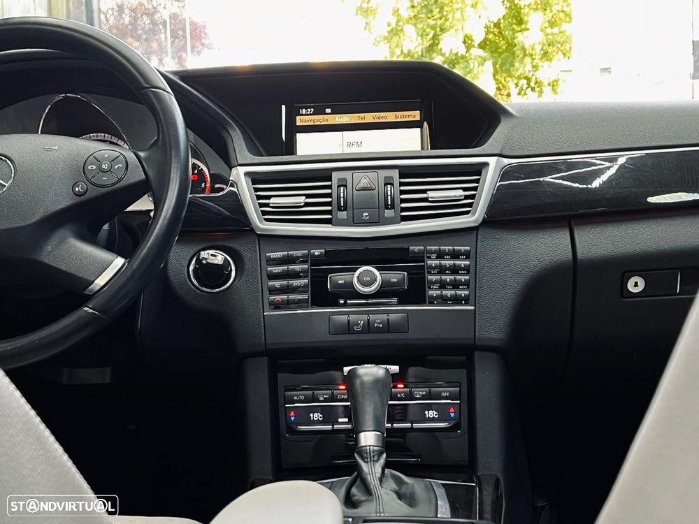 Mercedes-Benz E 250 CDi Avantgarde BlueEfficiency Auto. - 26