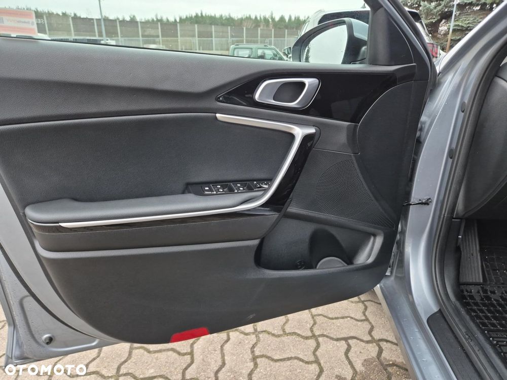 Kia Ceed 1.5 T-GDI Tribute DCT - 10