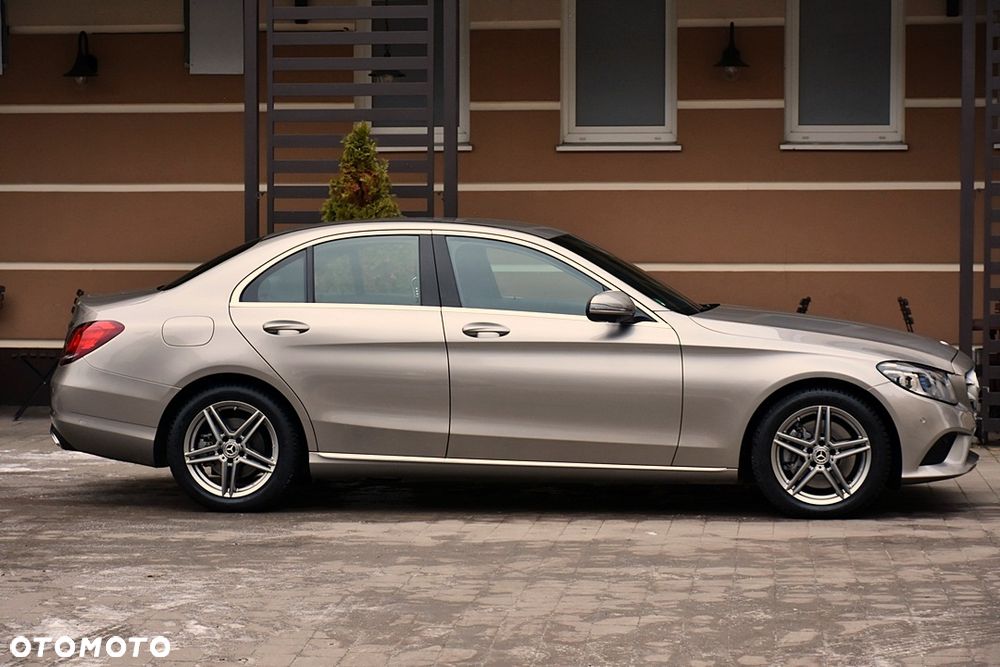 Mercedes-Benz Klasa C 300 9G-TRONIC Exclusive - 14