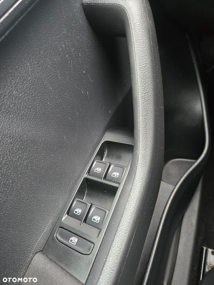 Skoda Fabia 1.0 MPI Soleil - 9
