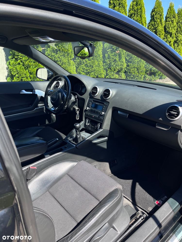 Audi A3 3-drzwiowe 1.6 TDI DPF Ambiente - 15