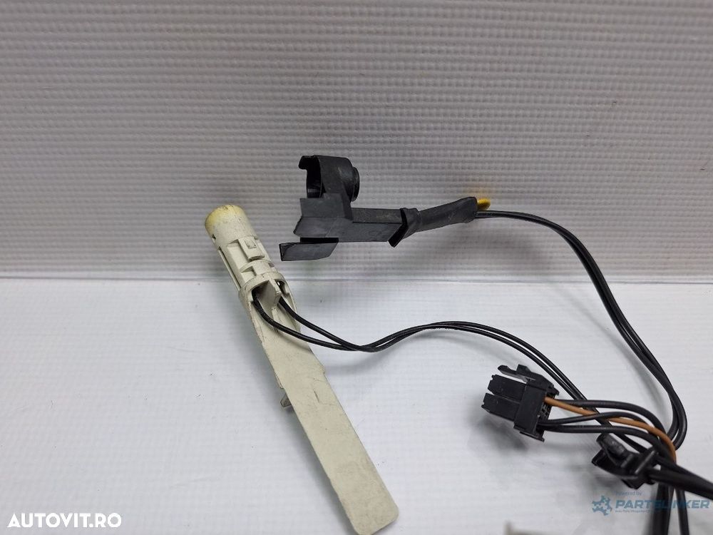 Instalatie electrica far dreapta VOLKSWAGEN PASSAT Variant 3C5 2005 - 2011 TDI BMP HELLA 16038000 3C0941753G , 3C0941953 - 3