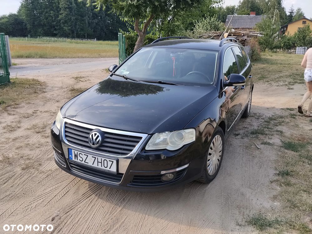 Volkswagen Passat 1.6 FSI Comfortline - 17