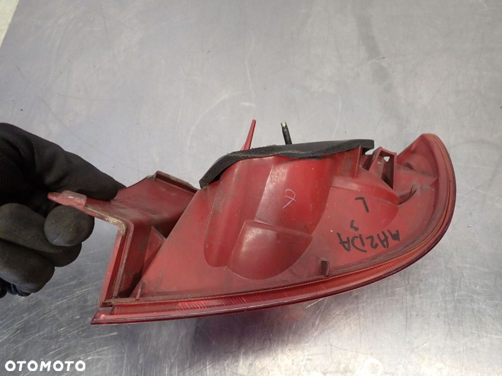 LAMPA LEWA TYLNA MAZDA 3 1.6 - 5