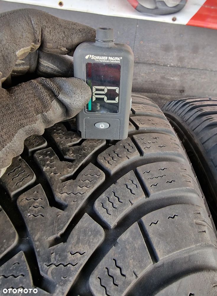 OPONY ZIMA FALKEN EUROWINTER 215/65 R17 17" - 12