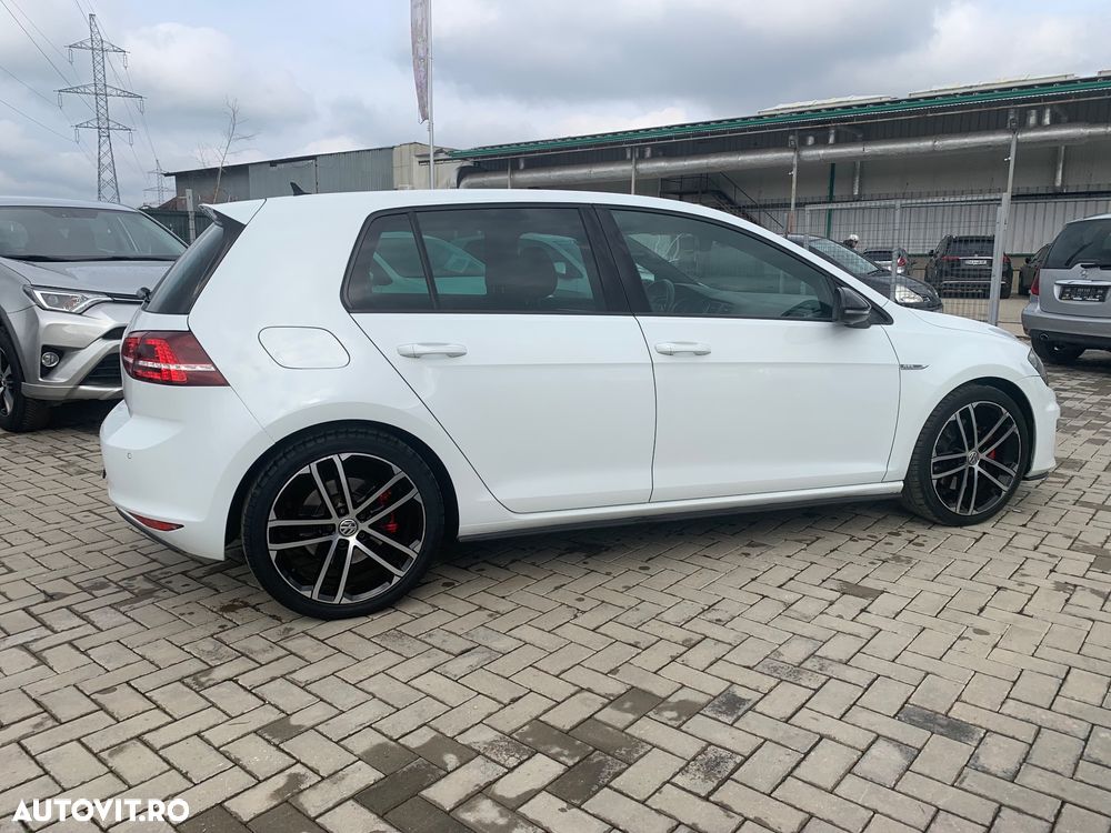 Volkswagen Golf GTD (BlueMotion Technology) DSG - 17