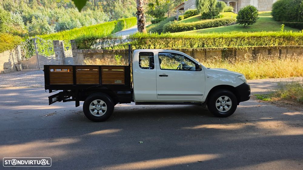 Toyota Hilux 4x4 Extra Cab DPF Comfort - 2
