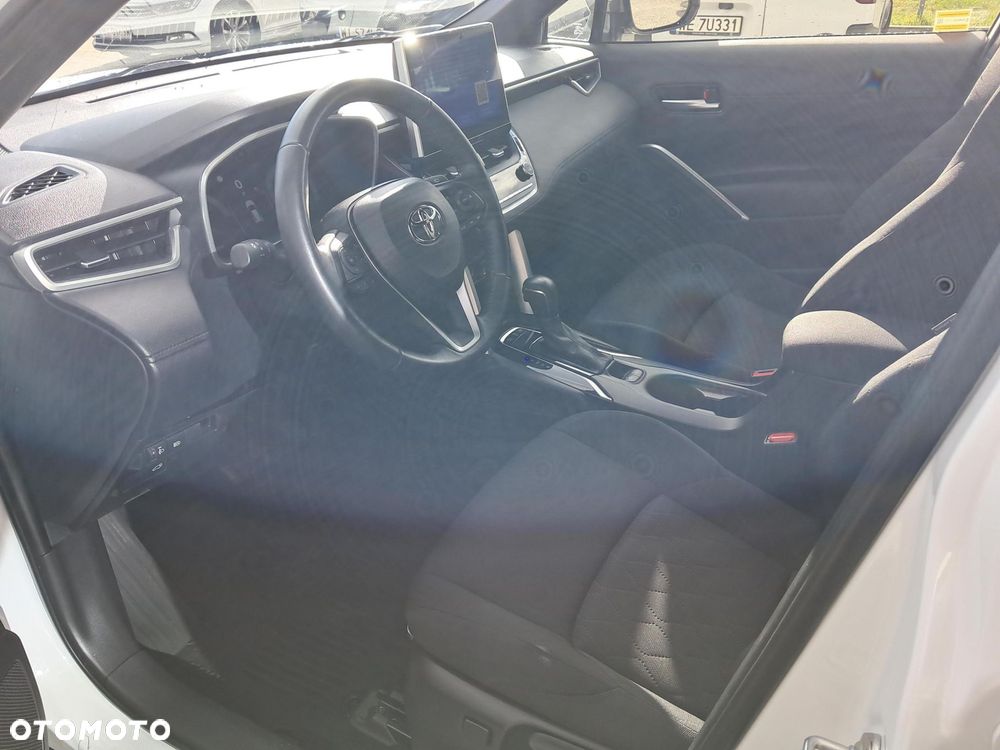Toyota Corolla Cross - 9