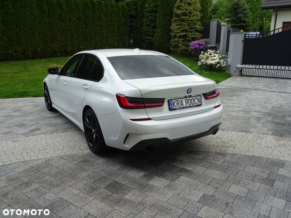 BMW Seria 3 320d xDrive M Sport - 2