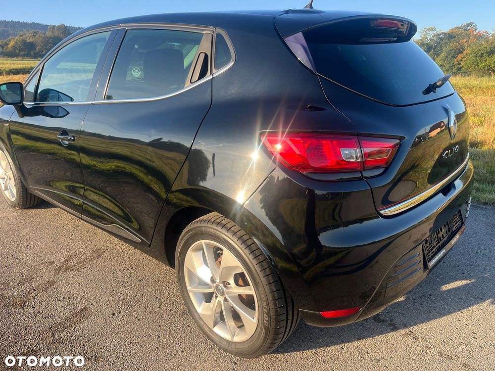 Renault Clio - 17