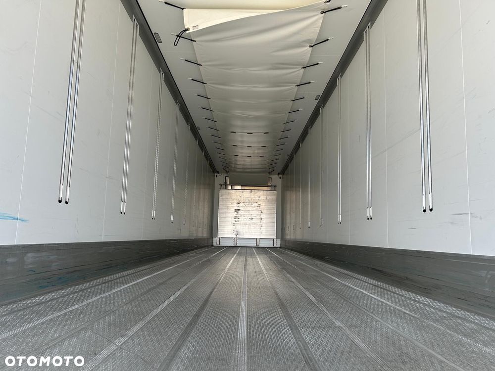 Schmitz Cargobull ThermoKing SLXi300; DOST; Uchwyty promowe, Paleciara - 13