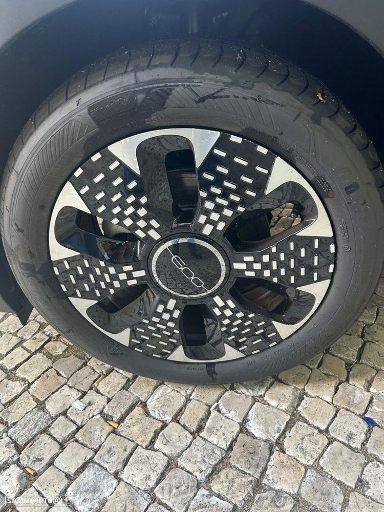 Fiat 600e 54 kWh La Prima - 13