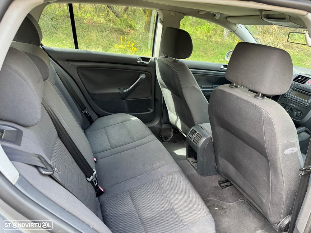 VW Golf 1.9 TDi 6V Trendline AC - 8