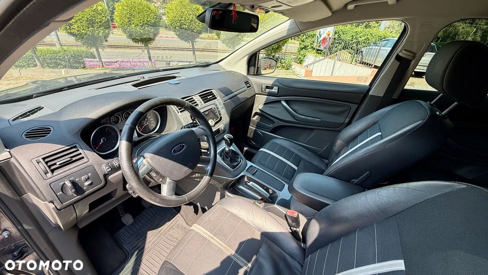 Ford Kuga 2.0 TDCi Titanium - 11