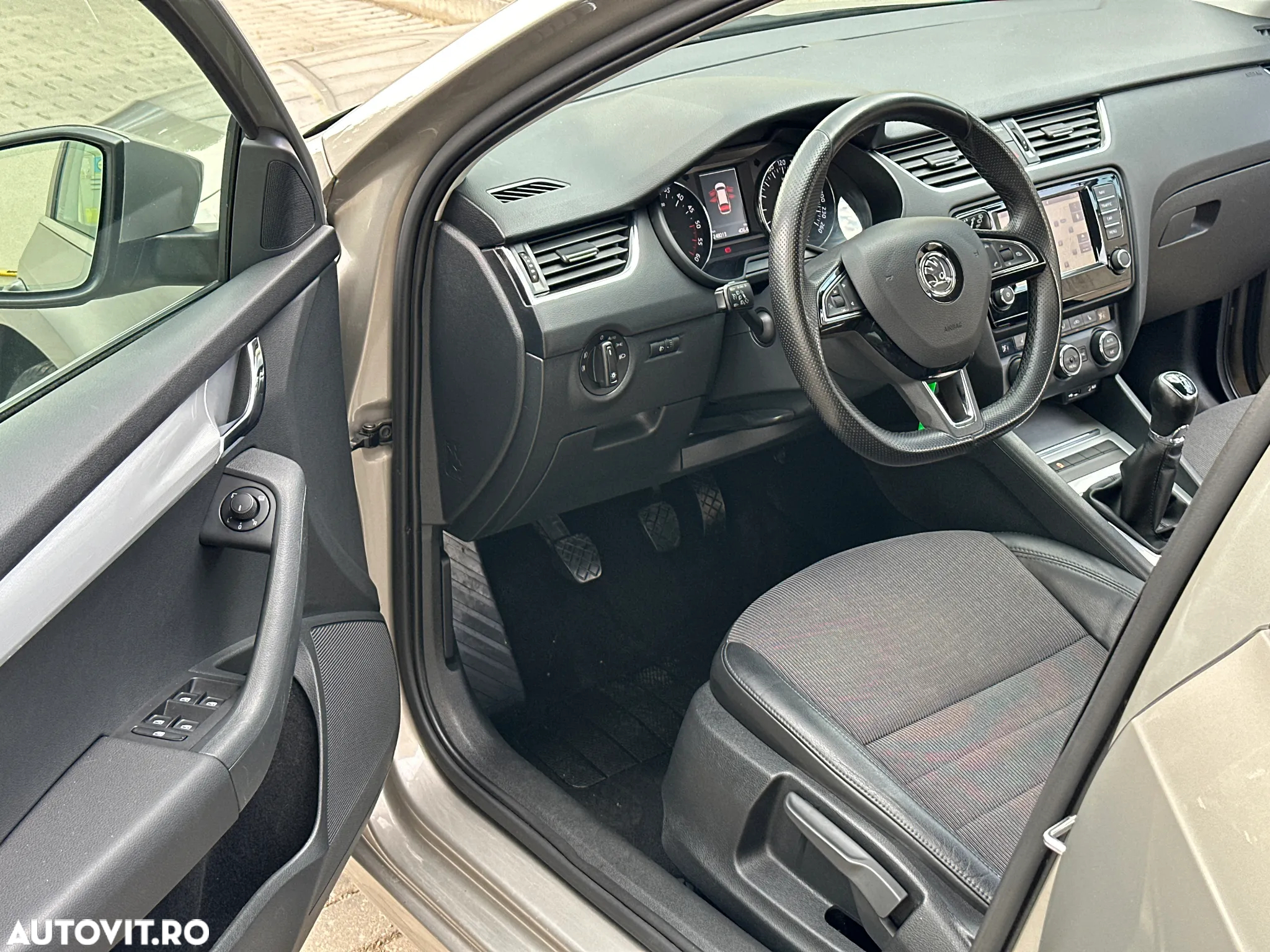 Skoda Octavia Combi 1.6 TDI (Green tec) Ambition - 18